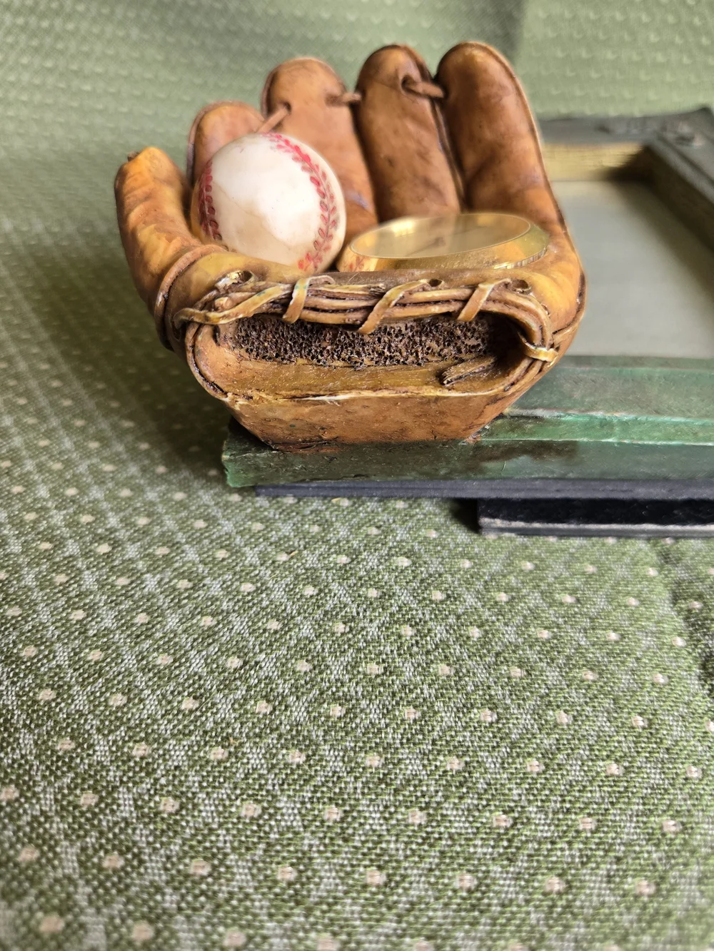 Rustic Baseball Theme Distressed Resin Photo Frame With Watch Face In Mit